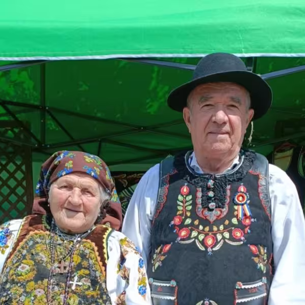c2c99816-f40a-4c20-8376-0f8c6bbbb2efb47.jpg