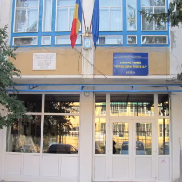 colegiu-698x340.jpg